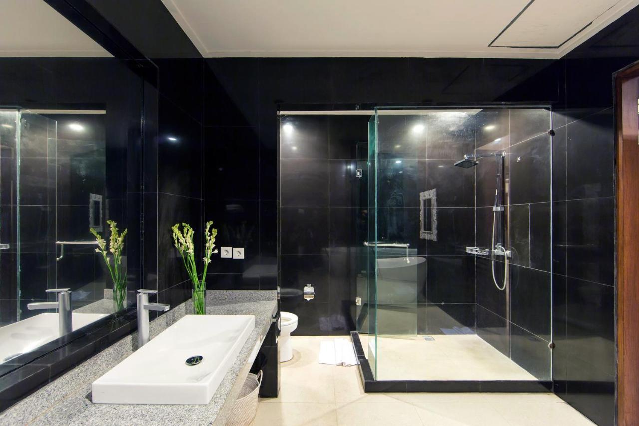 White Lotus Villas Seminyak Zewnętrze zdjęcie