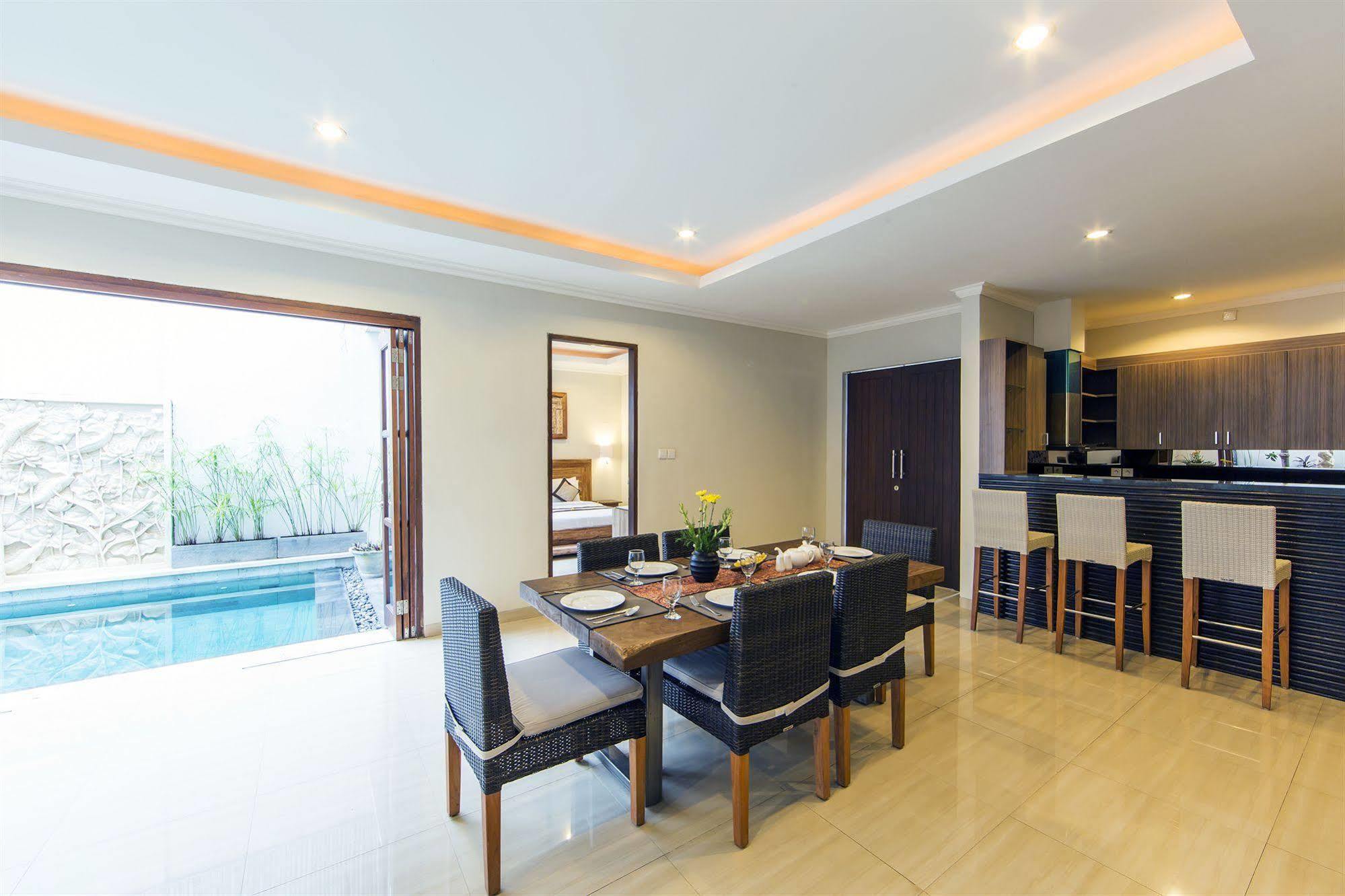 White Lotus Villas Seminyak Zewnętrze zdjęcie